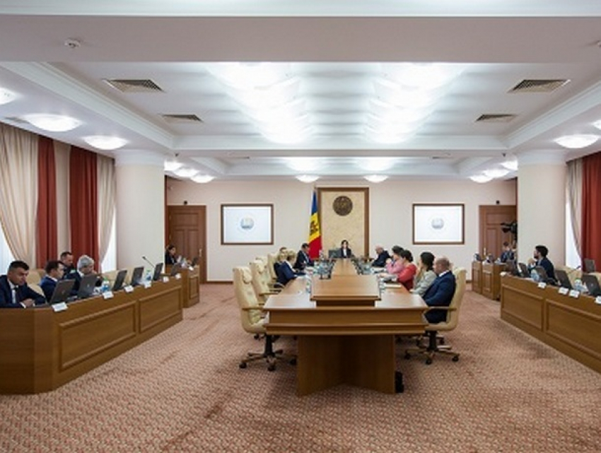 Правительство утвердило надбавки медработникам за ночные дежурства