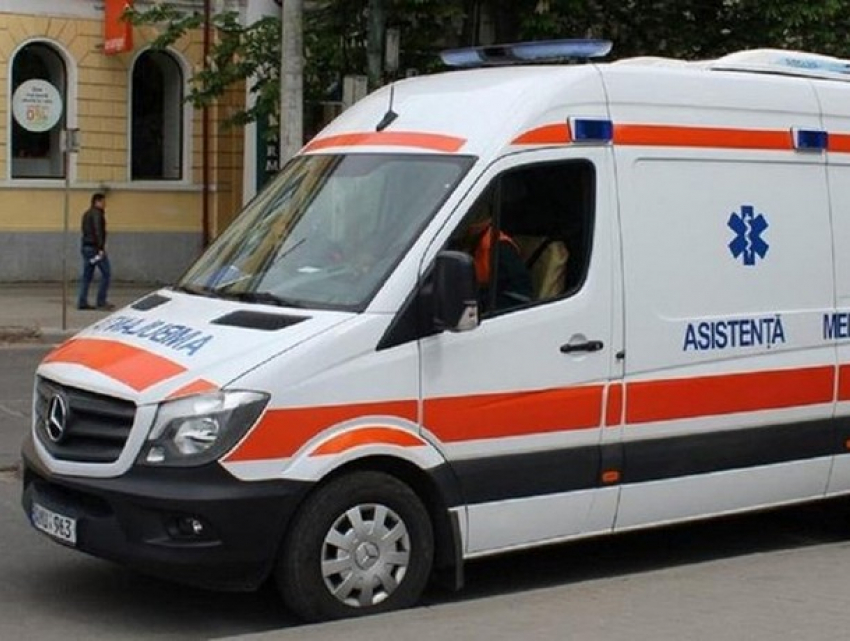 Жительница столицы скончалась прямо на улице в центре Кишинева