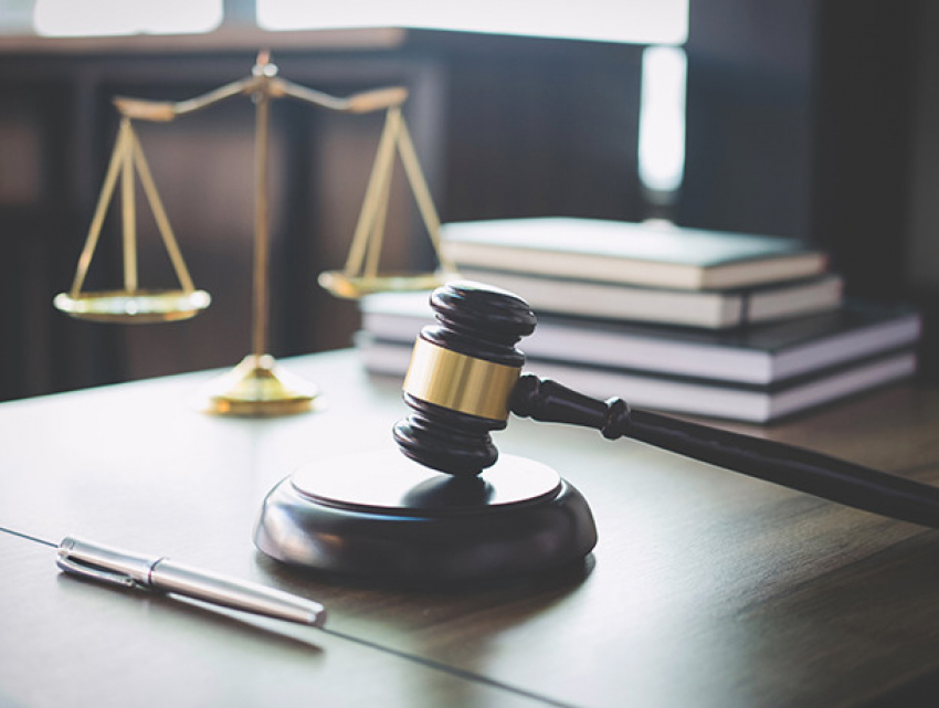 Условный срок, штраф 350 тысяч леев и 9 лет без госдолжностей: приговор прокурору пересмотрен