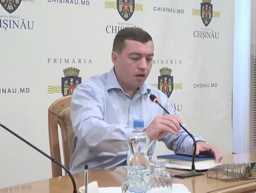 Сотрудники детсадов не получили надбавку к зарплате по указанию и.о. главы управления образования