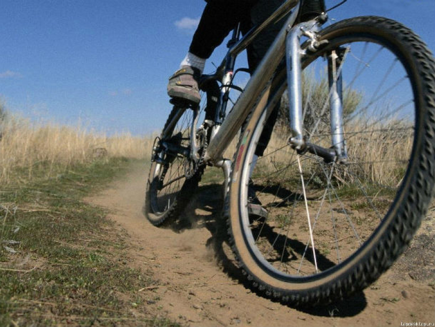 Подросток на велосипеде погиб от удара молнии в Кагульском районе