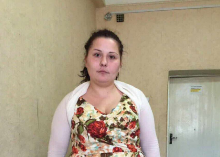 В столице разыскивается женщина, подозреваемая в краже 10 тысяч долларов из машины 