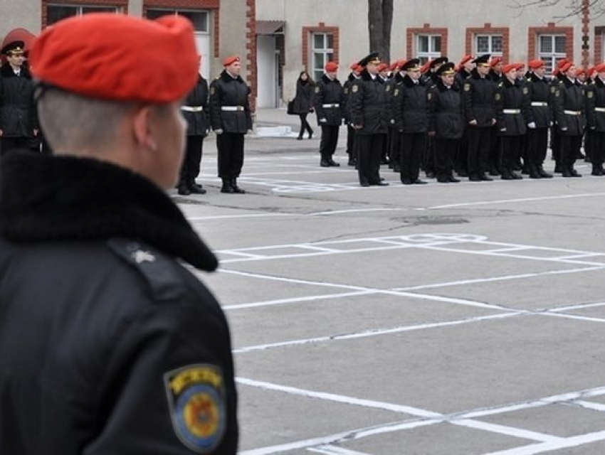 Побоище в парке Штефан чел Маре: шестеро дебоширов напали на карабинеров