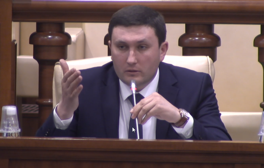 Депутаты единогласно поддержали инициативу социалистов о создании парламентской группы по проблеме суицидов в Молдове 