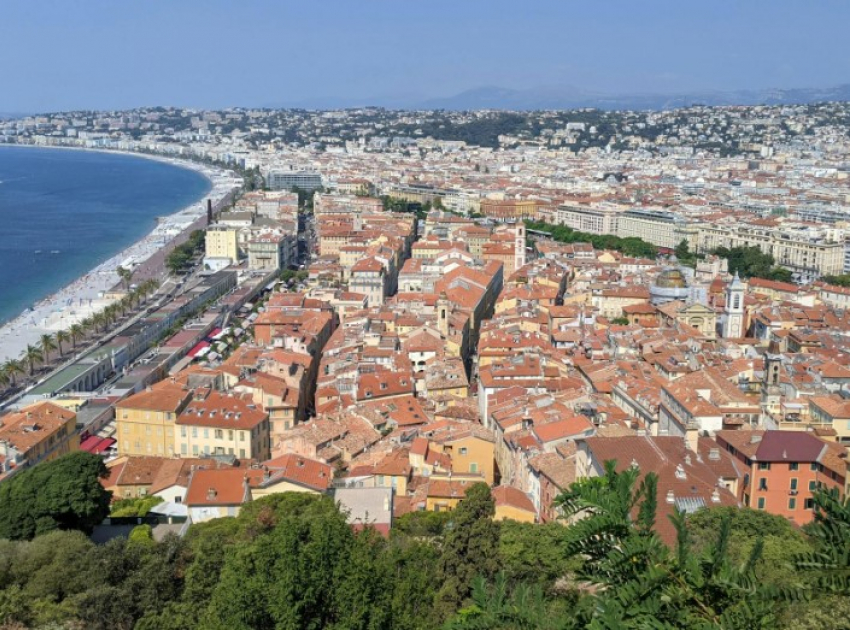 Пяти гражданам Молдовы отказали во въезде в Ниццу из-за отсутствия документов