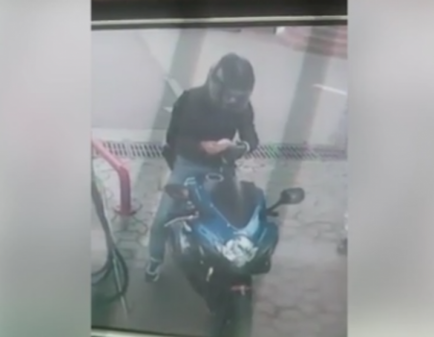 Полиция задержала мотоциклиста, сбившего ребенка и сбежавшего с места ДТП