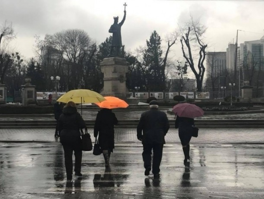 Вместе с теплом на Молдову идут дожди: погода в понедельник
