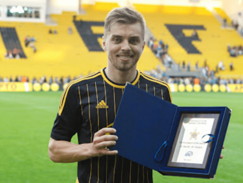 Депутат PAS Потырнике пожаловался, что родители «эксплуатируют» его по каждому пустяку в телефоне