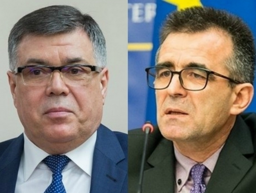 Власти подготовили отзыв двух послов Республики Молдова 