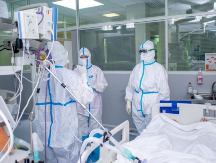 Еще одна команда молдавских медиков отправляется в Румынию бороться с коронавирусом