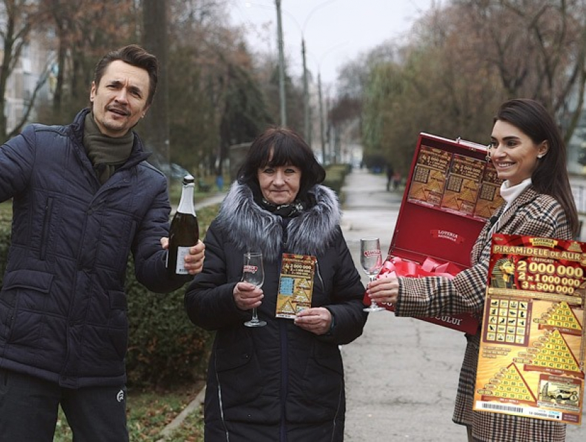 Пенсионерка из Бельц выиграла полмиллиона леев в новом лотерейном билете «Золотые пирамиды»