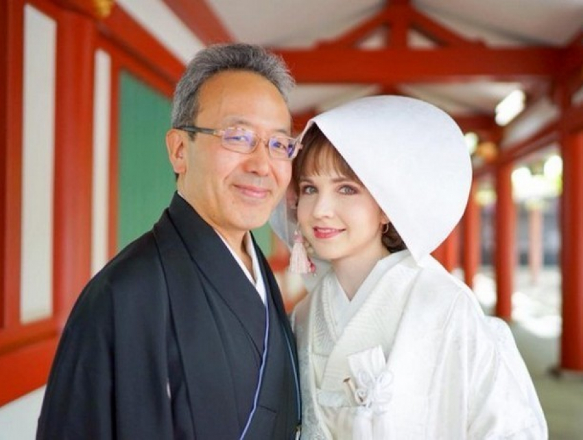 Удивительная свадьба юной молдавской певицы и седовласого японца состоялась в Токио
