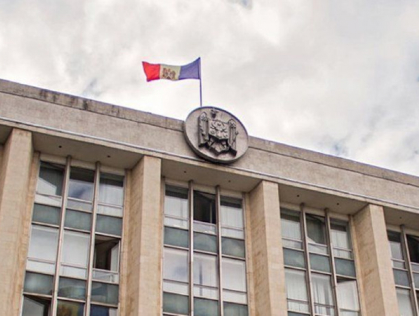 Молдова может выйти из соглашения о безвизовом режиме: для Таджикистана и Кыргызстана могут ввести визы