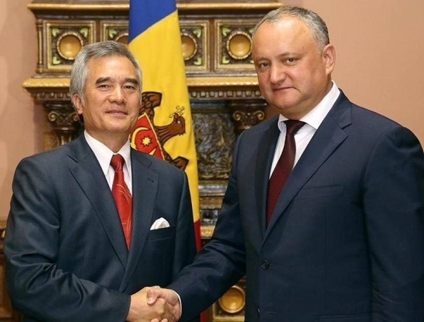Игорь Додон пригласил президента Вьетнама посетить Молдову