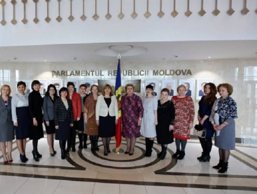  В Молдове слишком мало женщин на руководящих постах, считают эксперты ООН 