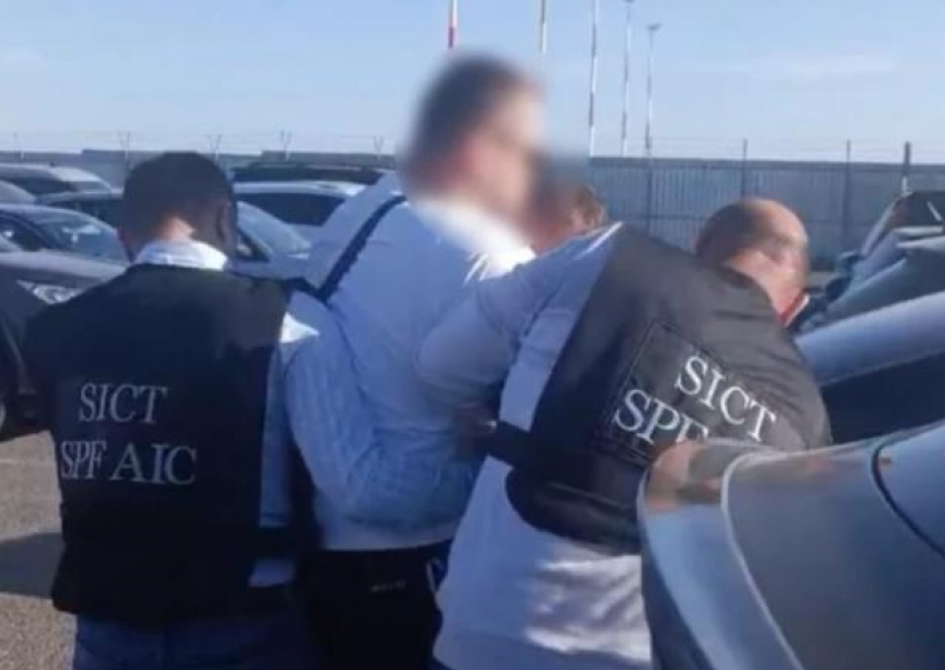 Пограничник отказался от взятки от турка в 100 долларов за нелегальный переход границы