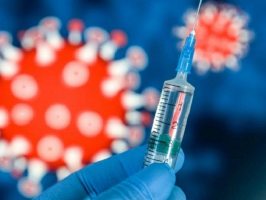 2604 молдавских медработника вакцинировались от ковида