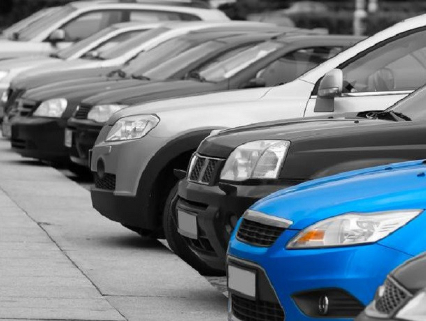 Рекордное количество автомобилей было ввезено в Молдову с начала года