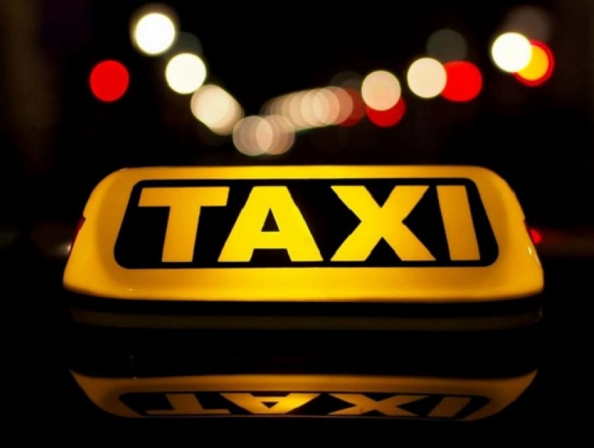 Служба такси в Молдове намерена установить в автомобилях изоляционные стенки, делящие салон