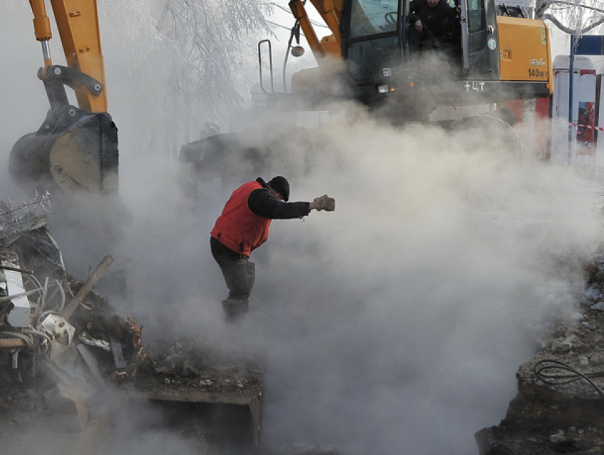 Изношенные сети привели к крупной аварии, которая оставила без тепла 600 квартир в Кишиневе 