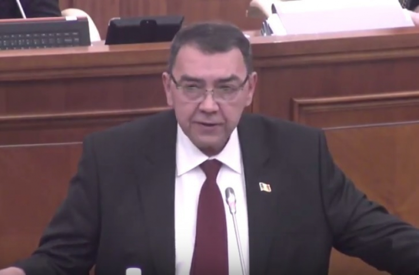 Головатюк: Власти торопятся принять бюджет до инаугурации избранного президента