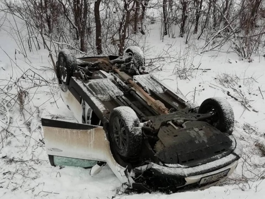 В Страшенском районе перевернулся Hyundai с женщиной за рулем