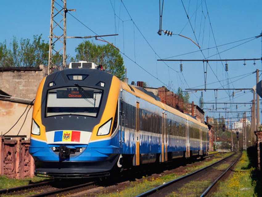 С завтрашнего дня возобновляется движение пассажирского дизель-поезда Кишинев – Одесса 