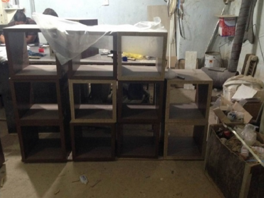 Подпольный мебельный цех обнаружили в центре Кишинева