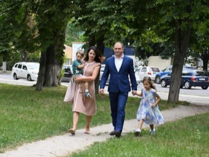 Ион Чебан показал своим детям воочию, почему он так много времени проводит на работе