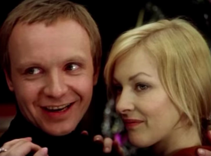 Новогоднее видео с неожиданной песней героев «Иронии судьбы» стало хитом YouTube 