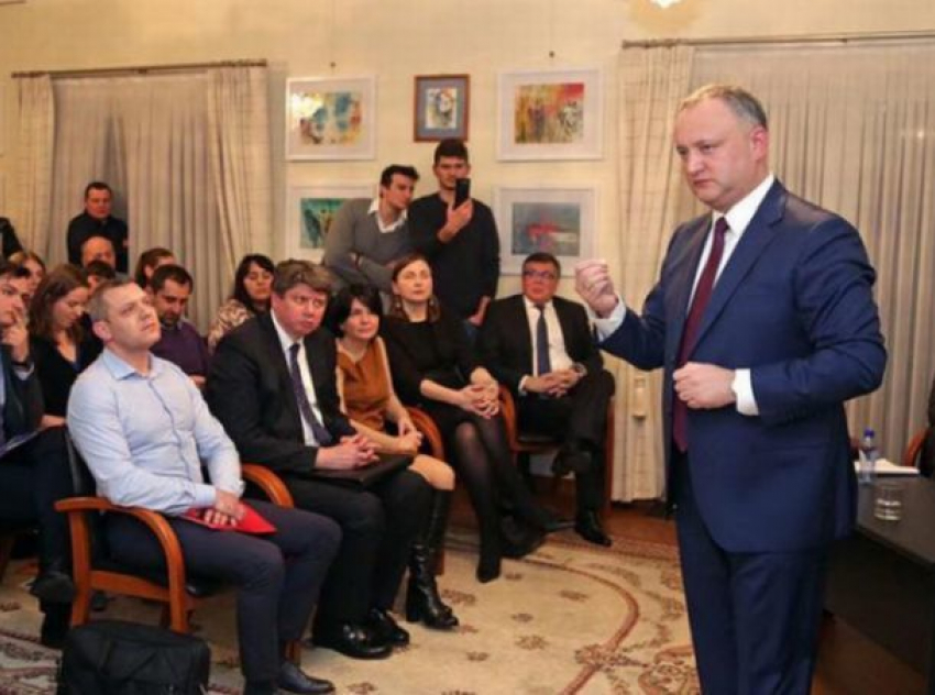 Игорь Додон встретится с молдавскими гражданами в России, чтобы объяснить им правила миграционной амнистии 