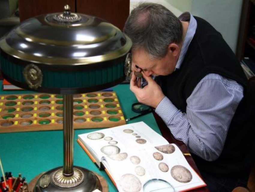 Редкие монеты 18 века пытался ввезти в Молдову нумизмат-контрабандист 