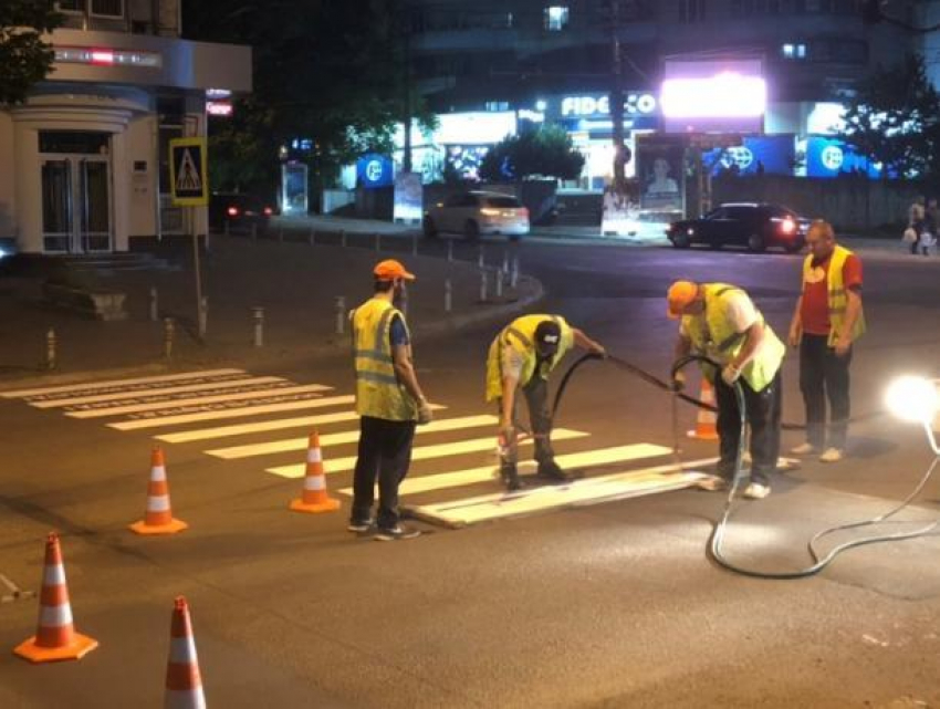 Примэрия Кишинева отчиталась о проведенных ночных работах