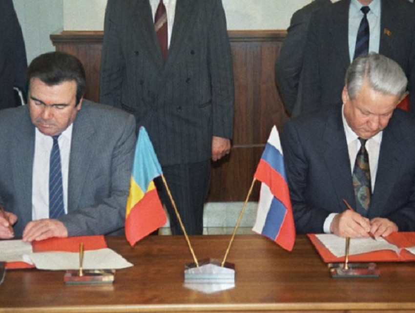 21 июля 1992 - Встреча Ельцина, Снегура и Смирнова в Москве, мирное соглашение по Левобережью