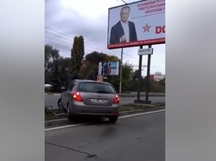 Пробка на Виадуке вынуждает автомобилистов грубо нарушать ПДД