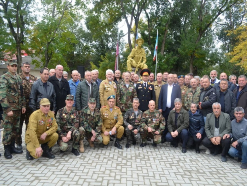 Открыт памятник уроженцам Вулканешт, погибшим в Афганистане