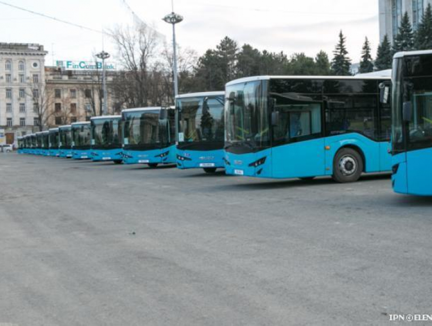 Стала известна стоимость автобусов Isuzu для разных стран