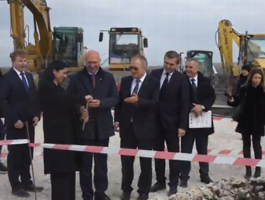 Павел Филип принял участие в торжественной процедуре начала постройки газопровода Яссы-Кишинев