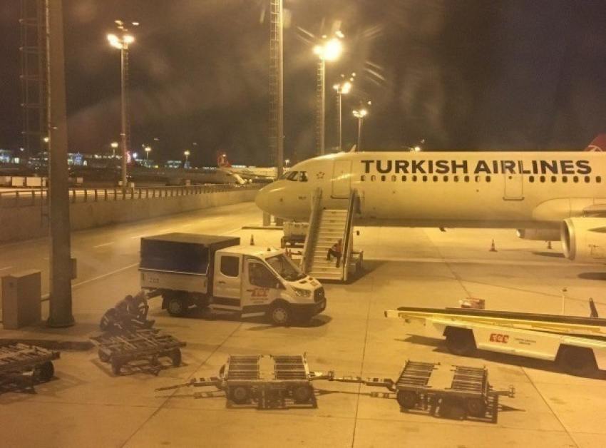 Самолет из Кишинева полчаса кружил над Стамбулом без разрешения на посадку