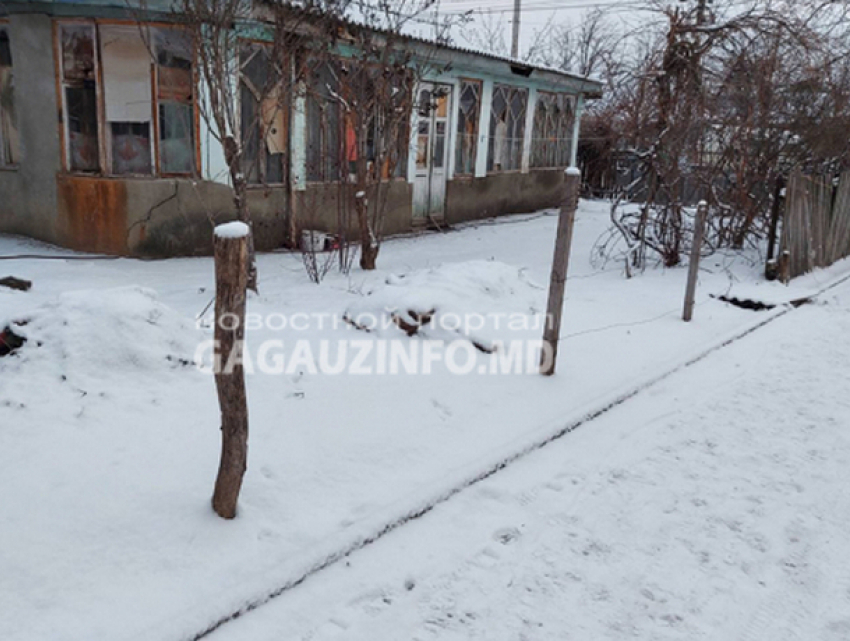 Жители Молдовы в отчаянии – они жгут заборы, чтобы обогреть свои дома 