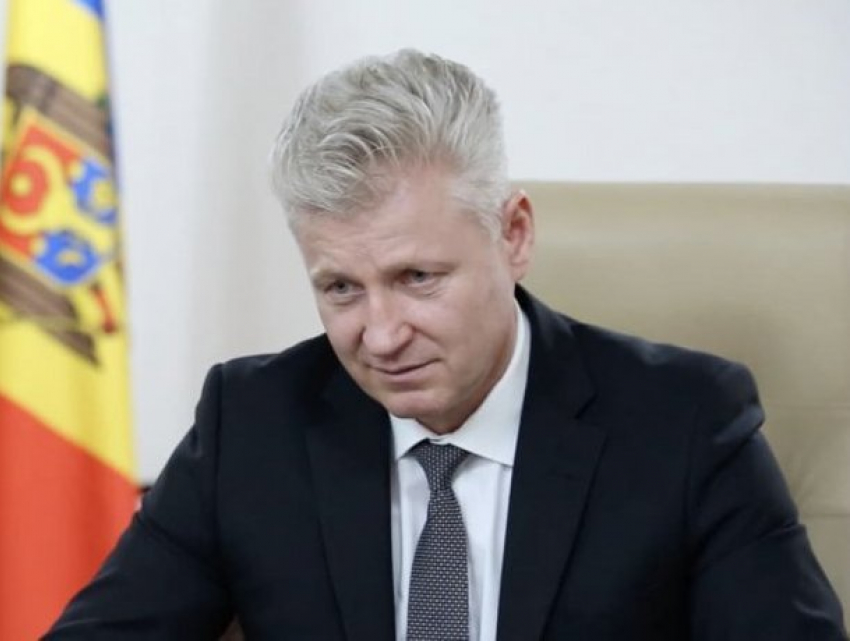 Председателя ВСМ Виктора Мику отправили в отставку