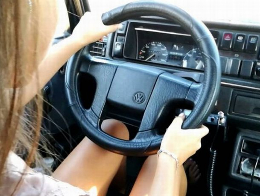 В Цыбулевке угонщицей авто оказалась 14-летняя девочка, решившая покатать подруг 12 и 10 лет