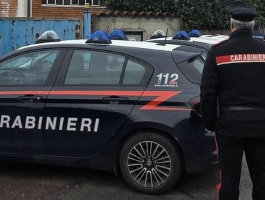 Итальянская полиция нашла нелегальное производство: трудились 23 молдаванина, в том числе 8 детей