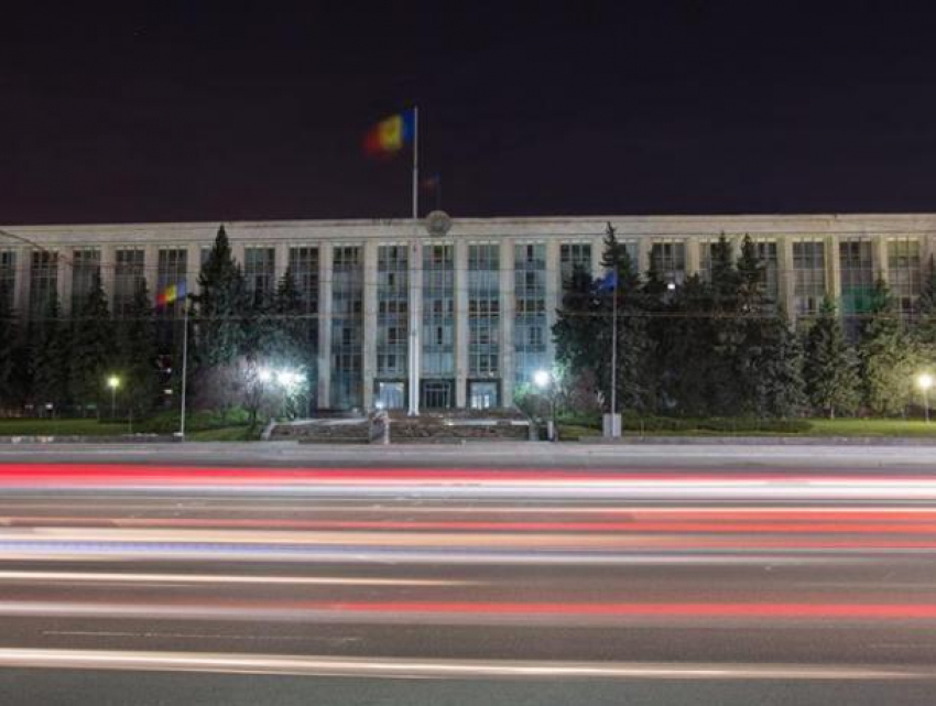 В Час Земли правительство Молдовы погасит свет на здании