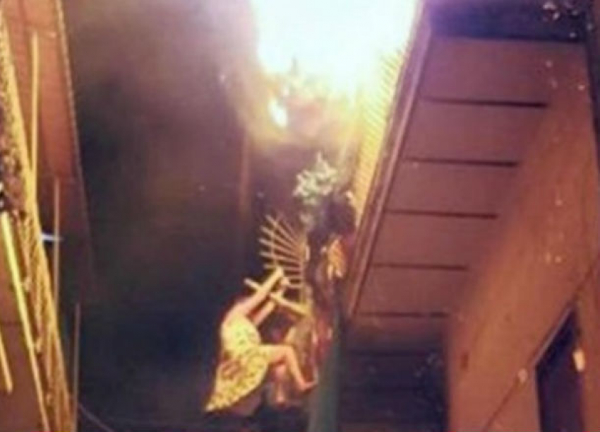 Украинка погибла, сорвавшись с балкона во время страшного пожара в Неаполе