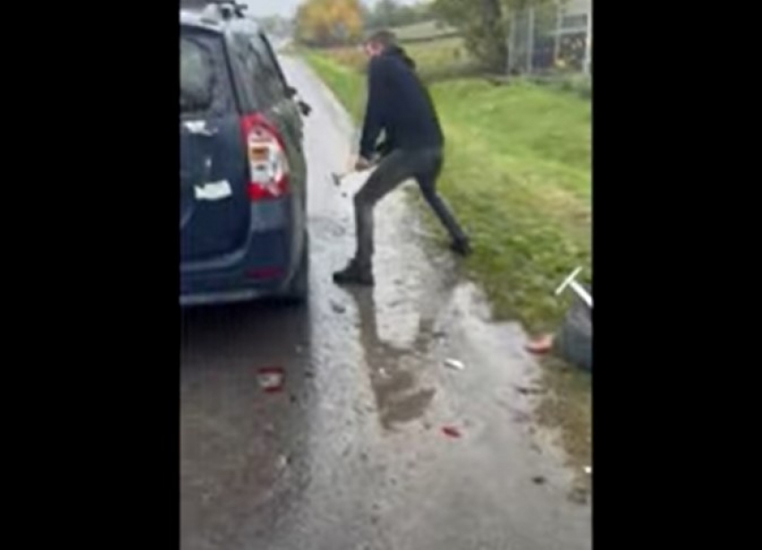 «Не достанется никому!» — в Страшенах алиментщик разбил машину, чтобы избежать конфискации