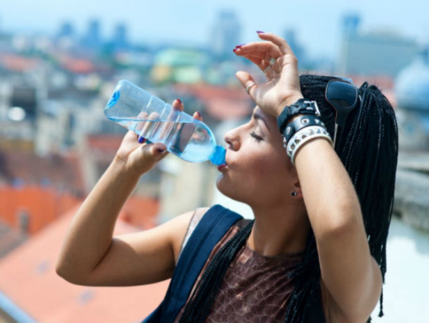 Два желтых кода метеоопасности объявлены в Молдове из-за адской жары  