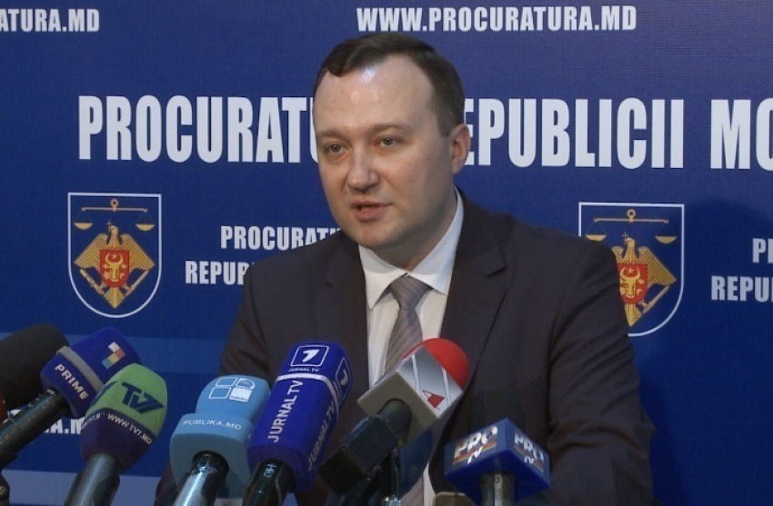 Парламент единогласно принял отставку Гурина 