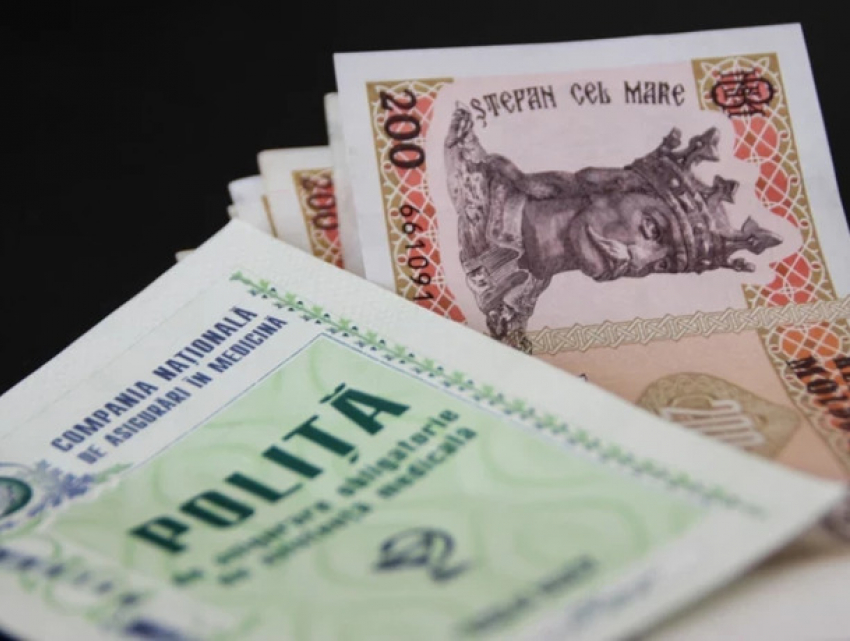 Иностранные граждане тоже обязаны оплачивать медстраховку - названы конкретные случаи