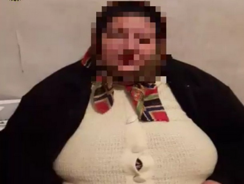 Женщина с большой грудью оказалась карманницей, промышлявшей в троллейбусах Кишинева